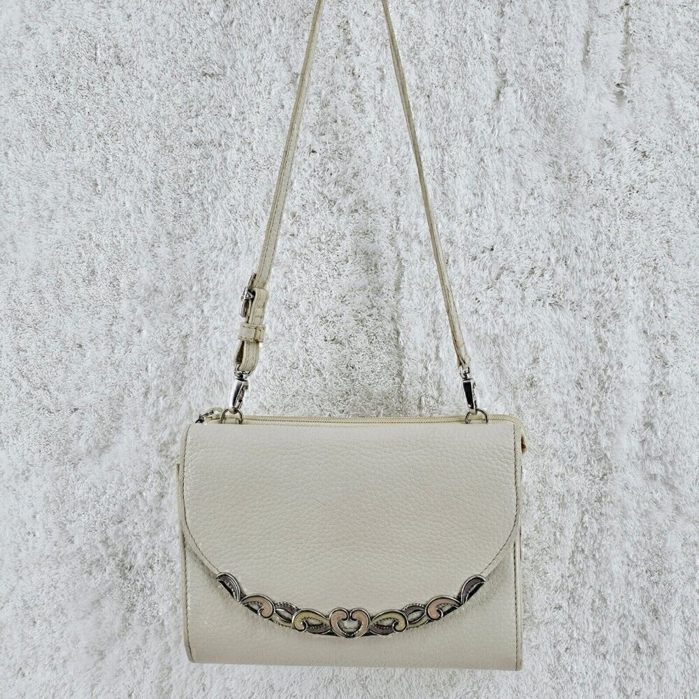 BRIGHTON Ivory Pebbled Leather Organizer Crossbody Enameled Silverplate Hardware